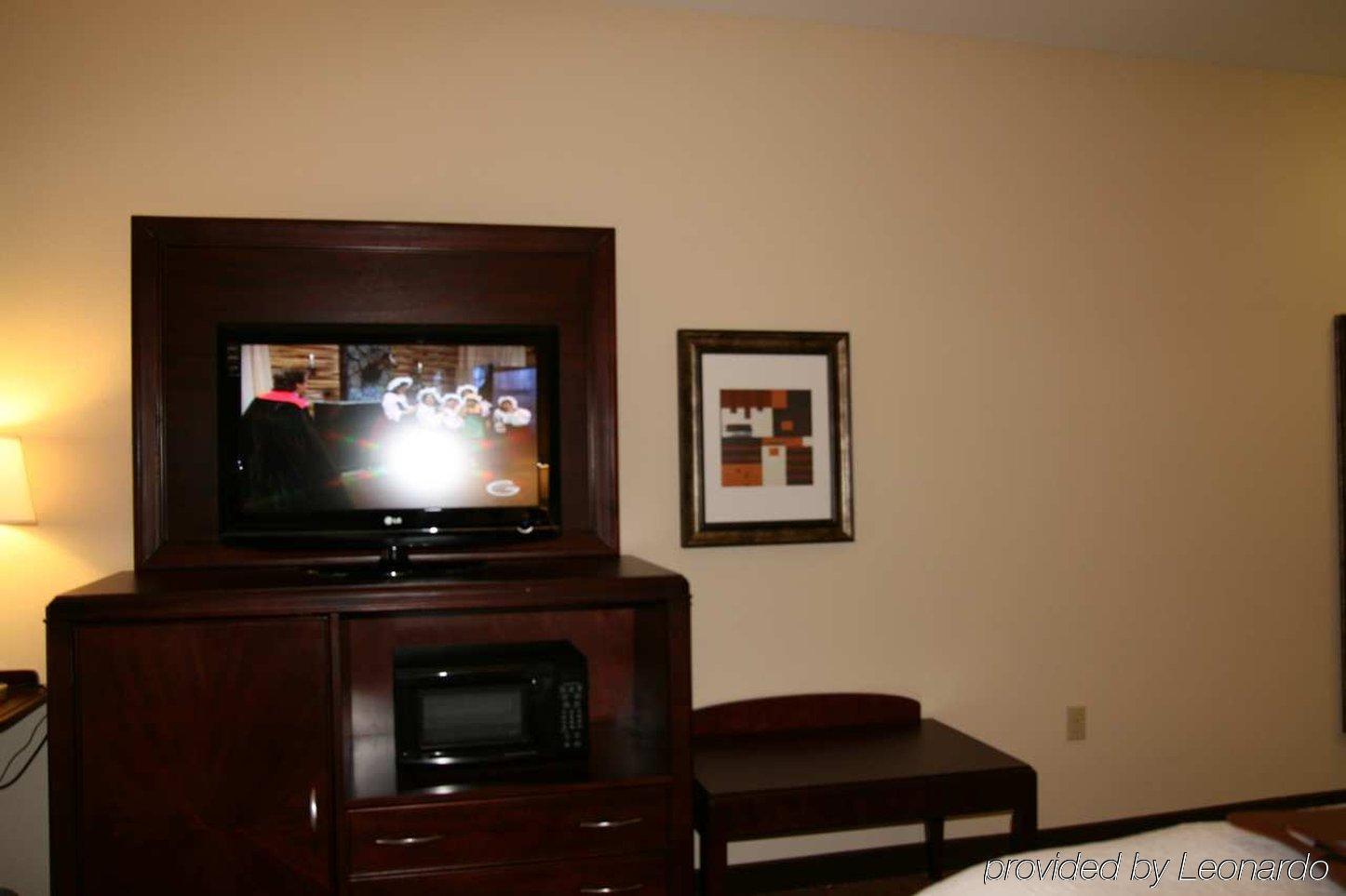 Hampton Inn & Suites Conroe I 45 North Room photo