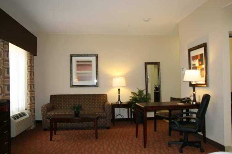 Hampton Inn & Suites Conroe I 45 North Room photo